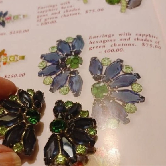 Juliana Hexagon Clip Earrings - Verified - Picture 7 of 7